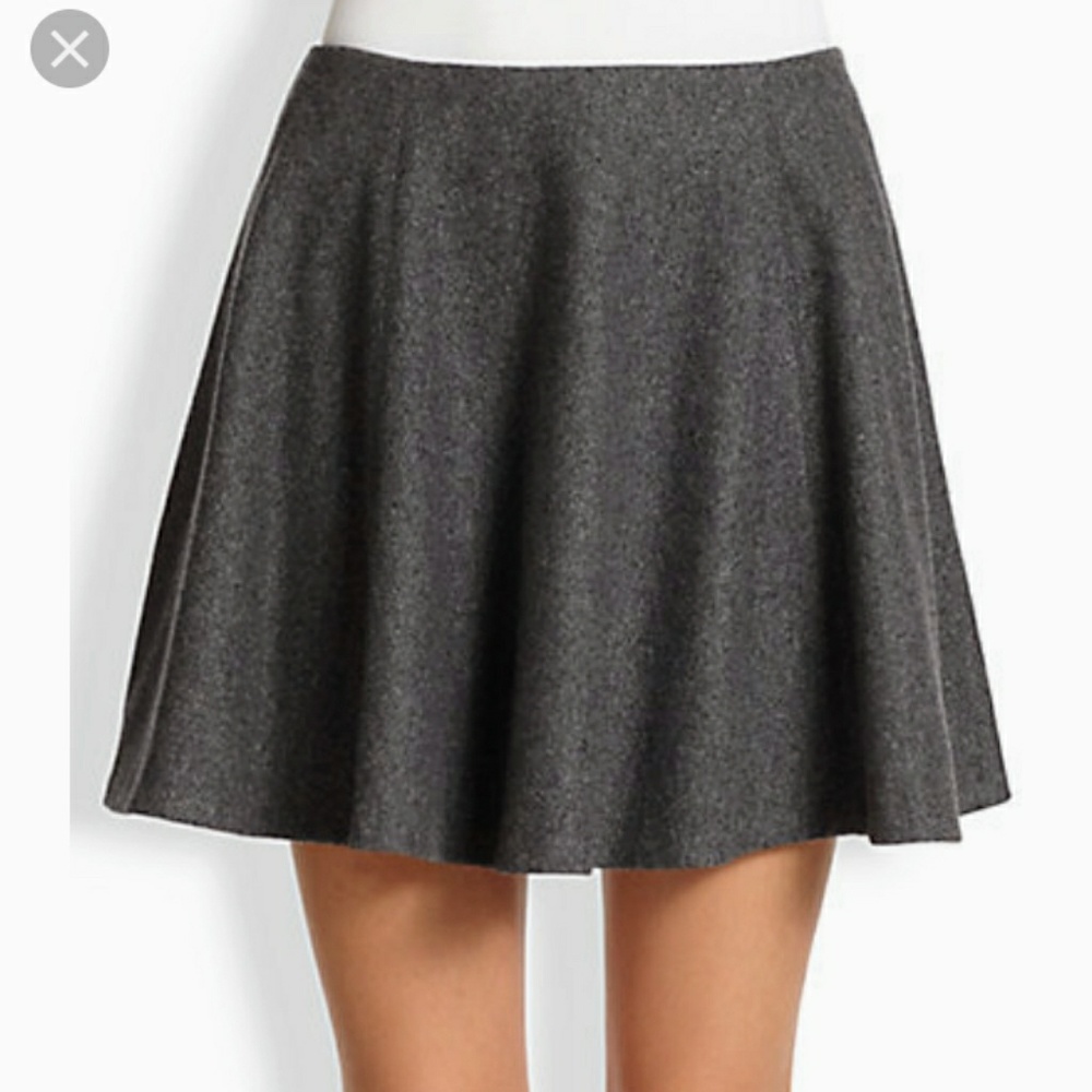 😘NWT Theory Skirt😘